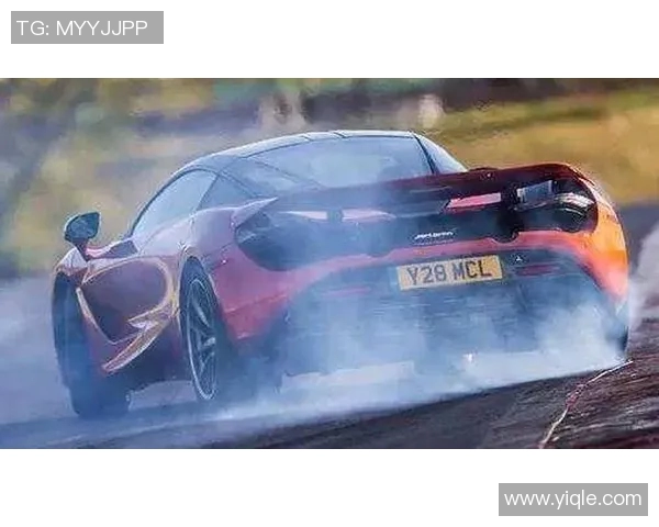 足球明星驾驭迈凯伦超跑炫酷瞬间尽显风采与激情 足球明星驾驭迈凯伦超跑炫酷瞬间尽显风采与激情